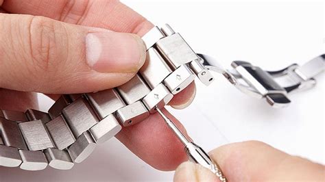 removing links from watch bracelet